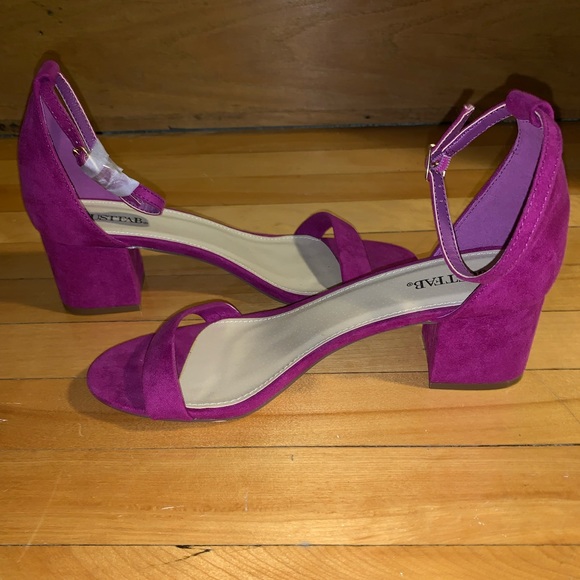 JustFab Shoes - ⭐️ 4 for 30$ ⭐️ Justfab fuschia sandals NEW